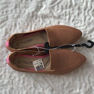 NWT Falls Creek Edna Knit Flats in Cognac Size 7